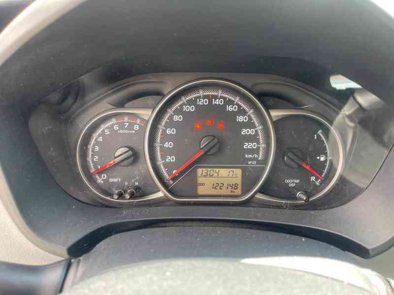 Toyota Yaris 1,33i Edition-S benzín 73kw - foto 14
