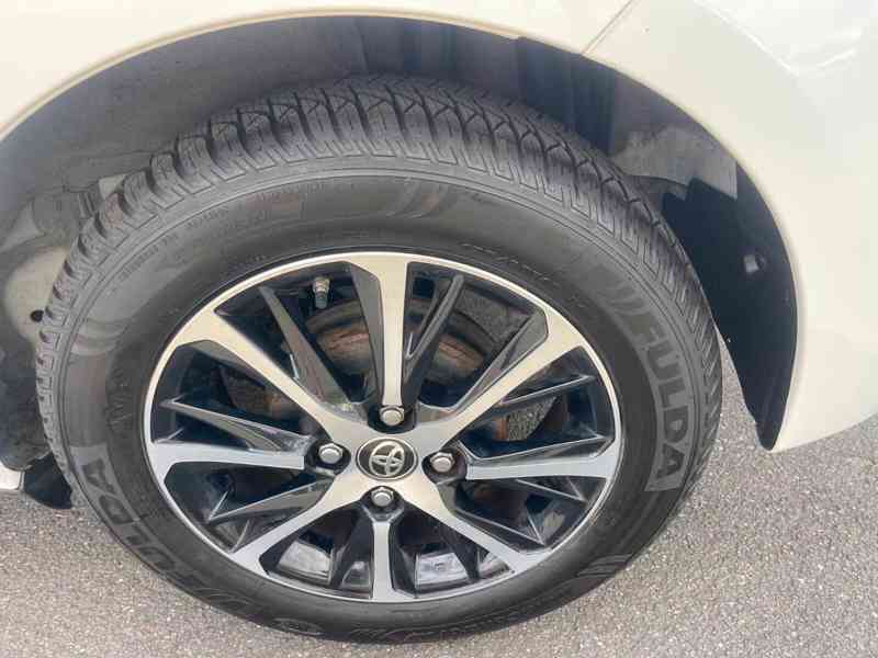 Toyota Yaris 1,33i Edition-S benzín 73kw - foto 2