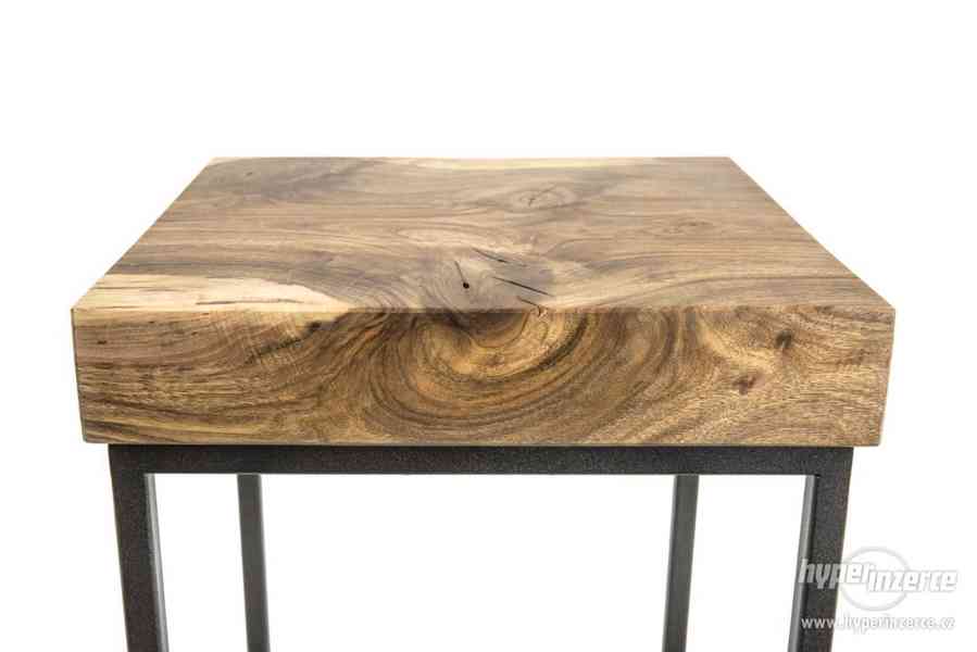 sestava nábytku z ořechového dřeva - foto 4