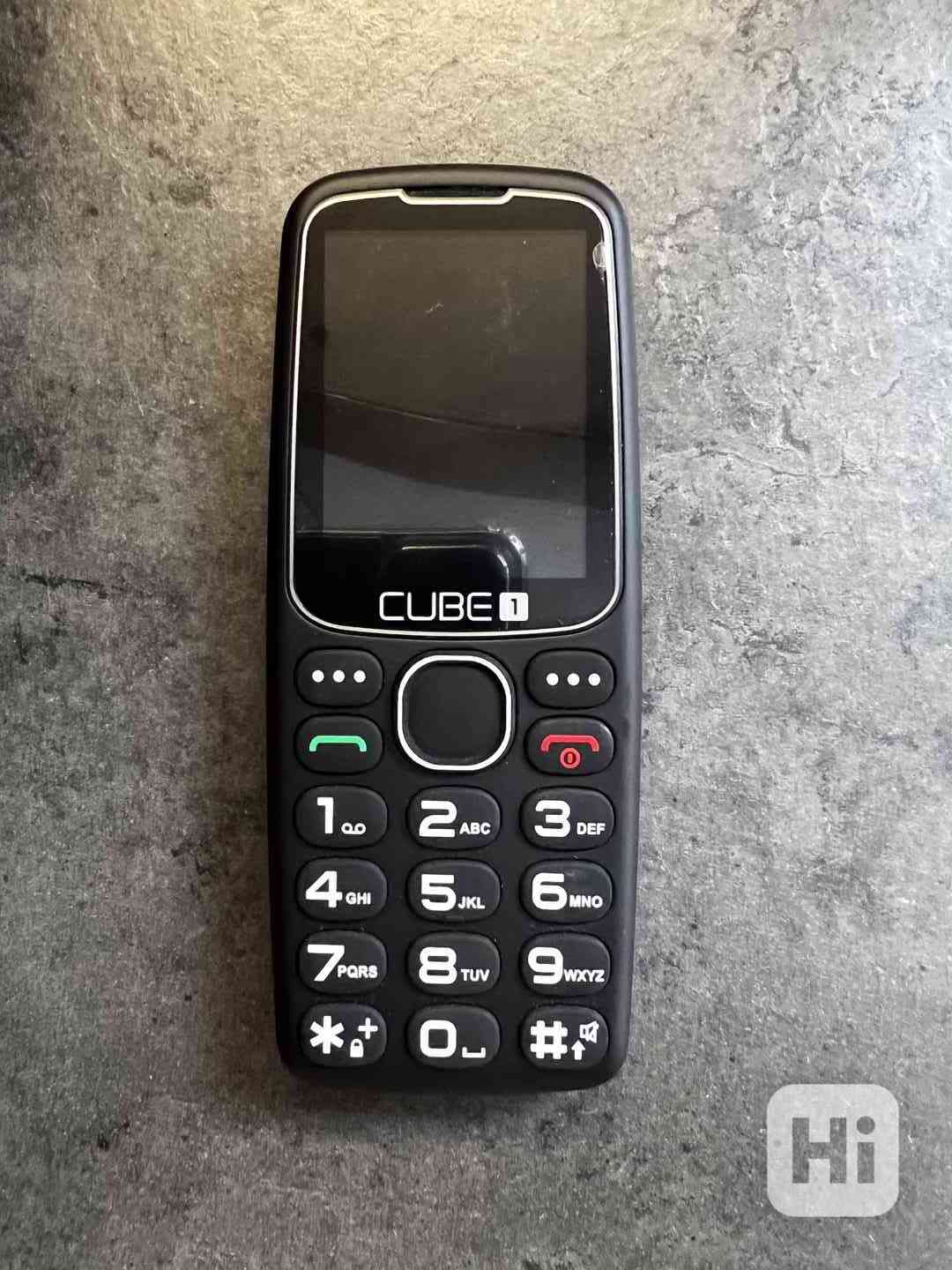 CUBE 1 S300 telefon pro seniory  - foto 1
