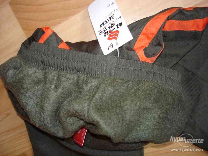 sportovní kalhoty vel.104 zateplené NOVÉ - foto 3
