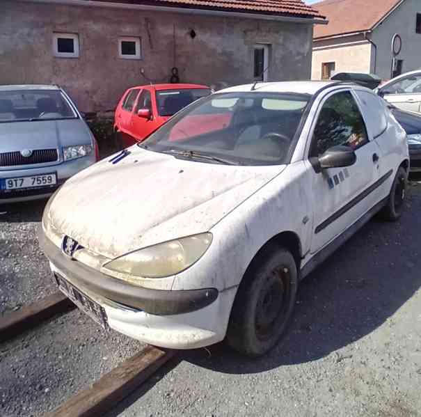 Prodám díly z Peugeot P206, 2002, 1.1  44,1kW,HFX - foto 2