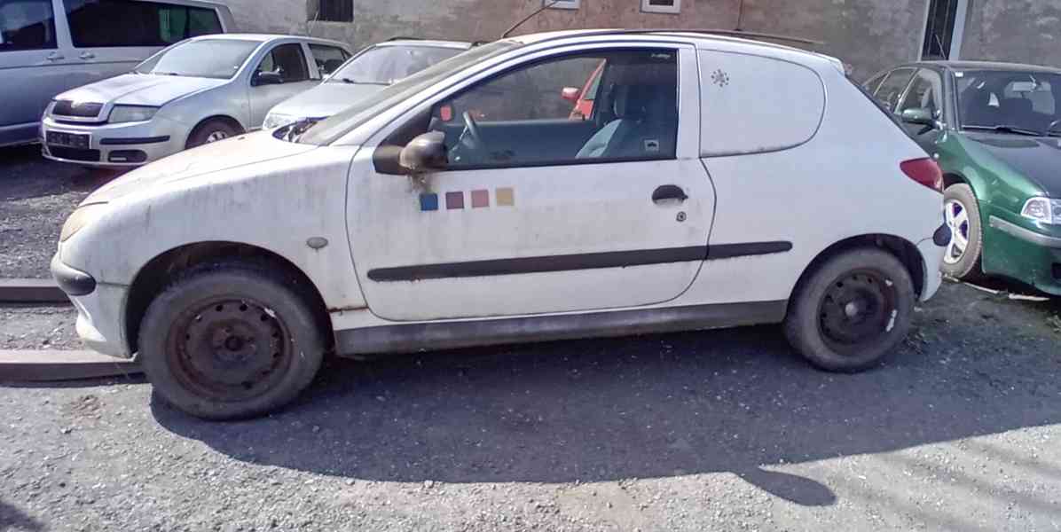Prodám díly z Peugeot P206, 2002, 1.1  44,1kW,HFX - foto 3