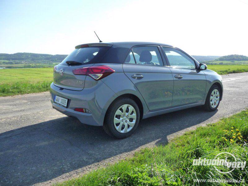 Hyundai i20 1.2, benzín, rok 2015 - foto 14