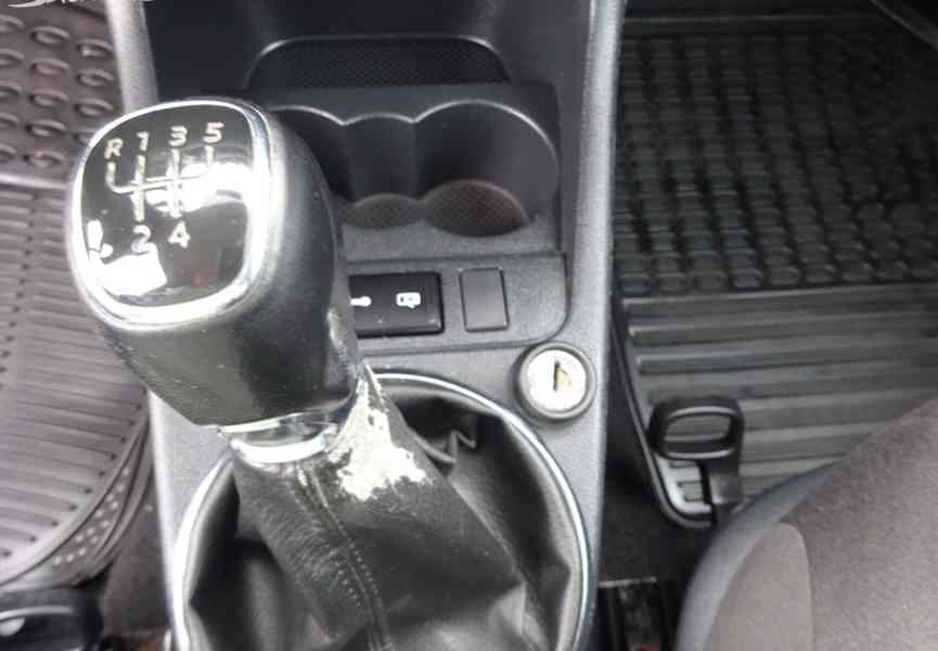Škoda Fabia 1.2 TSI Combi r.v.2013 (63 kw) 1.MAJITEL - foto 13