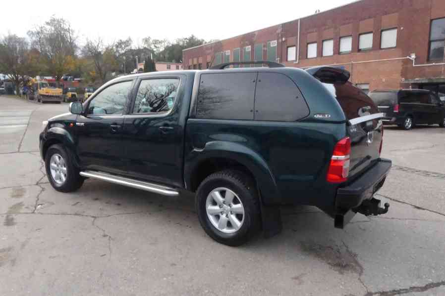 Toyota Hilux 2,5 D4D 106kw - foto 10