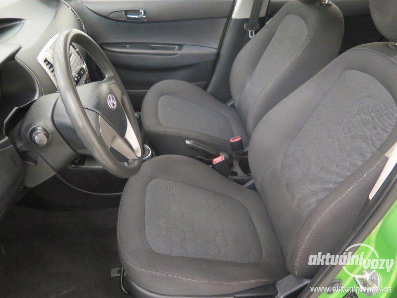 Hyundai i20 1.2, benzín, rok 2010 - foto 18