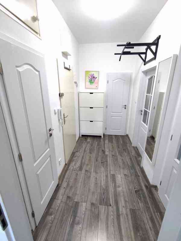 Světlý byt 3+kk, 92 m²– Praha 6 Střešovice - foto 10