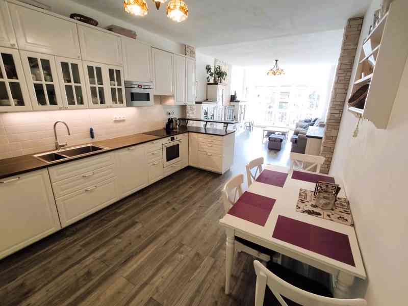 Světlý byt 3+kk, 92 m²– Praha 6 Střešovice - foto 5