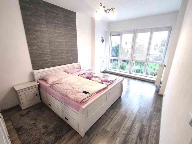 Světlý byt 3+kk, 92 m²– Praha 6 Střešovice - foto 2