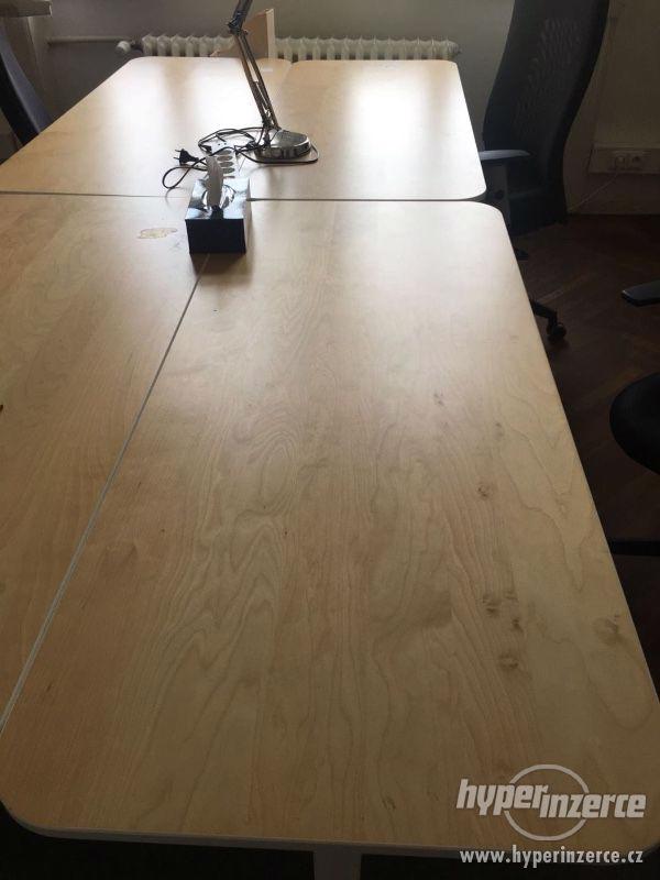 Pracovní stůl širší - foto 1