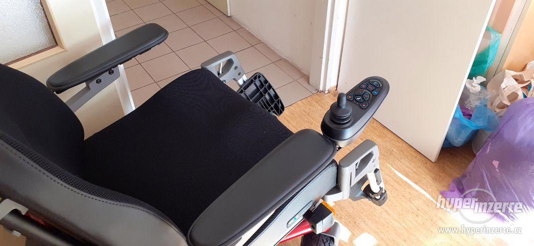 Elektricky invalidni vozik - foto 1