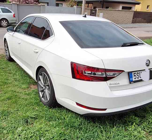 Škoda Superb L&K TDI DSG 110kw - foto 3