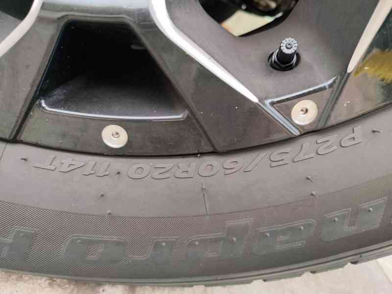 Prodám Hankook Dynapro HT (RH12) v rozměru 275/60 R20  - foto 4
