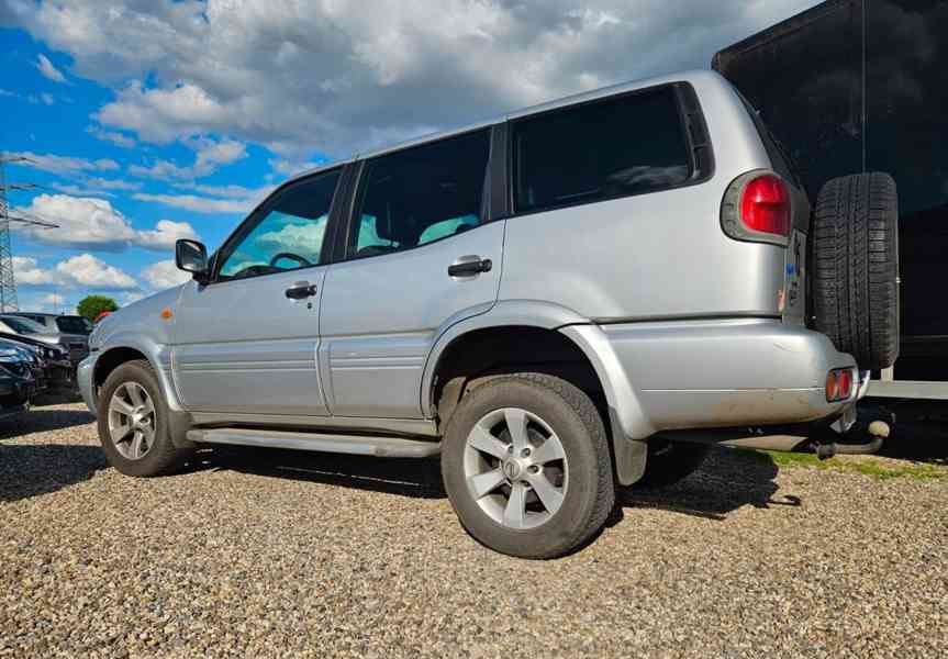 Nissan Terrano 3,0 Di Outdoor 7 míst 113kw - foto 4