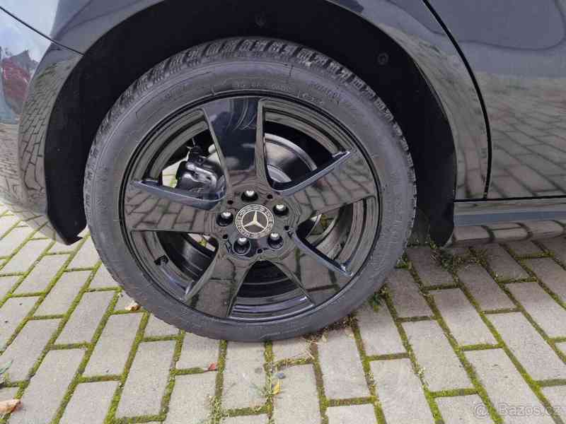 Mercedes-Benz Třídy A 122PS NAVI KŮŽE BIXENONY garáž - foto 3