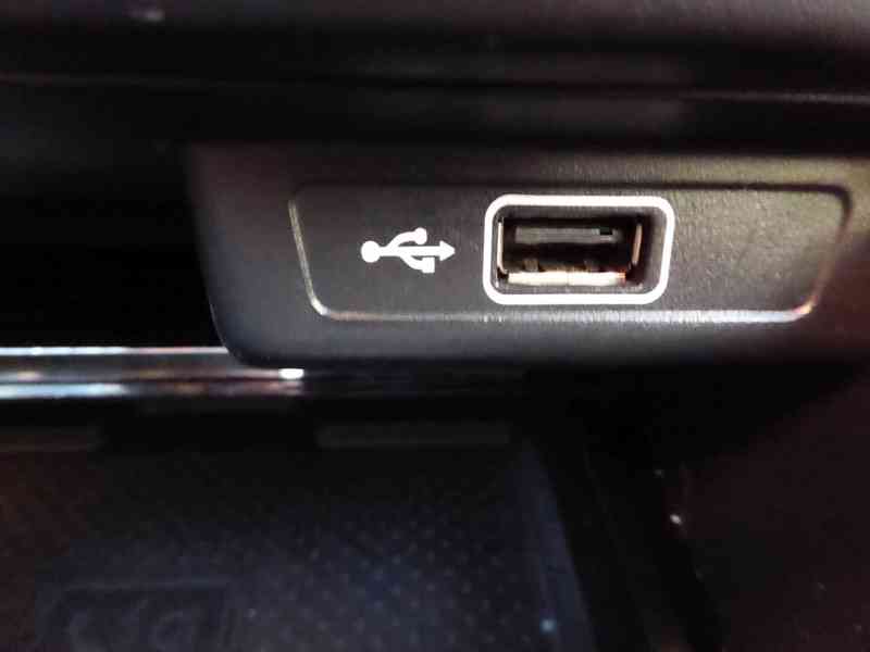 ŠKODA Octavia L&K 2,0 TDI 110 kW DSG, 3064 - foto 35