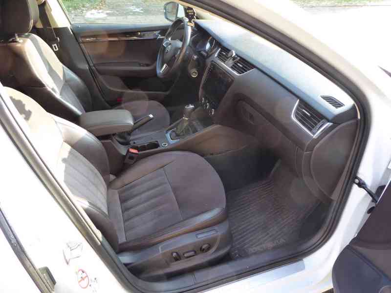ŠKODA Octavia L&K 2,0 TDI 110 kW DSG, 3064 - foto 16