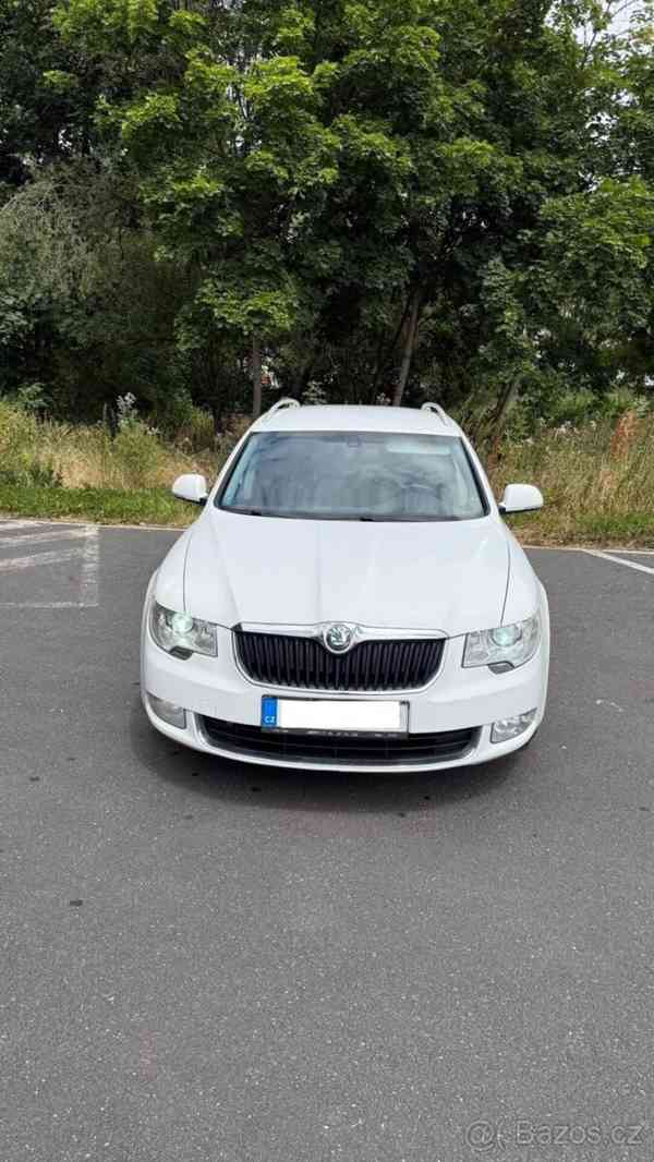 Škoda Superb 2,0 TDi 103kW Ambition - foto 9