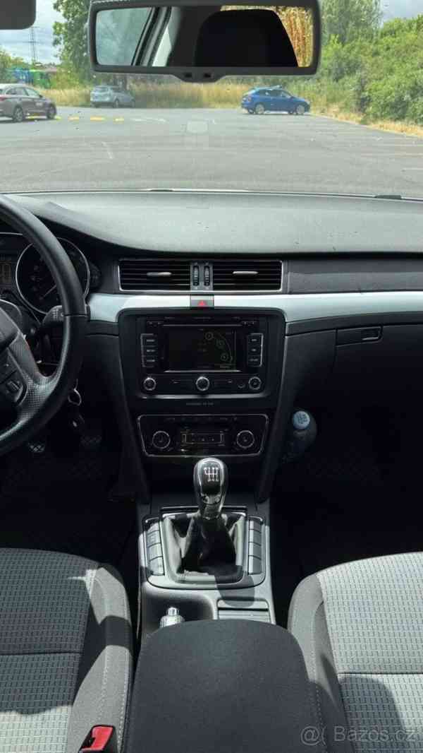 Škoda Superb 2,0 TDi 103kW Ambition - foto 13