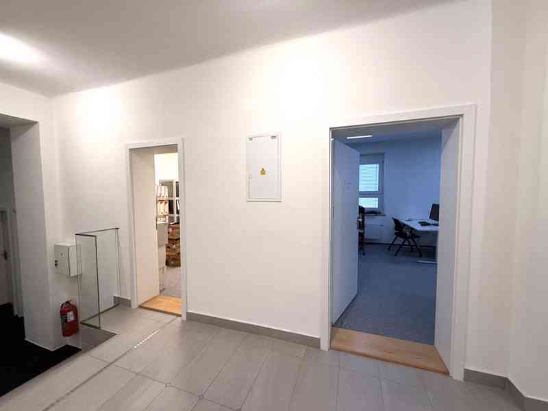 PRONÁJEM SVĚTLÉ A ÚTULNÉ KANCELÁŘE O CP CCA 12 M2, BRNO - foto 4