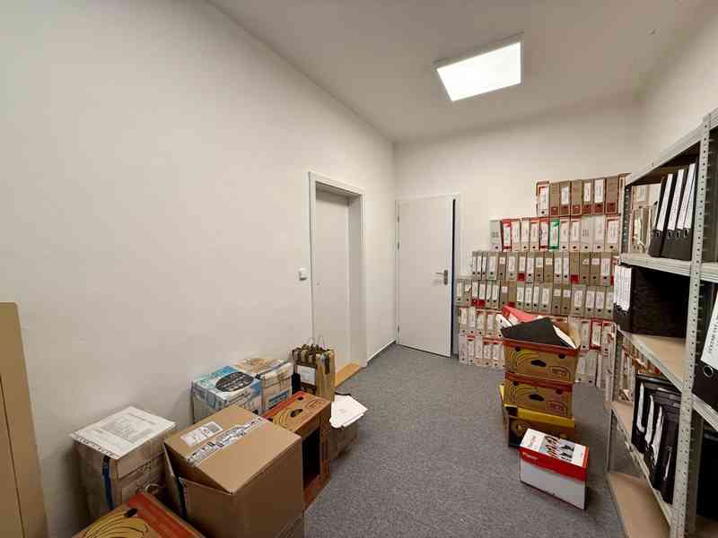 PRONÁJEM SVĚTLÉ A ÚTULNÉ KANCELÁŘE O CP CCA 12 M2, BRNO - foto 7