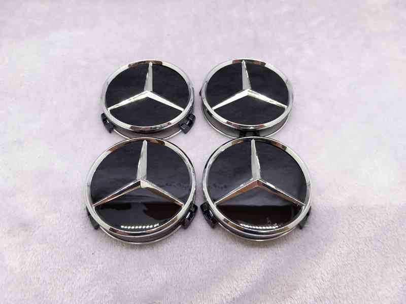 Středové krytky Mercedes, 75mm lesklá černá - foto 5