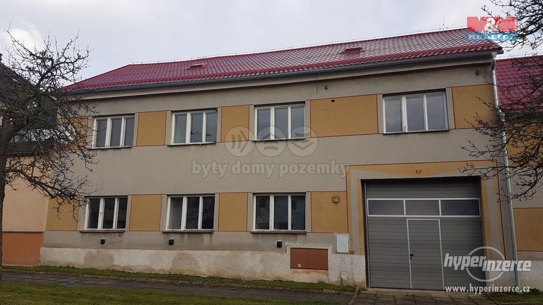 Prodej rodinného domu, 480 m?, Moravičany - foto 13