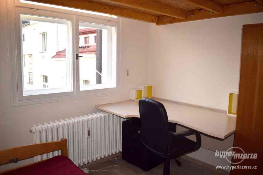 Střednědobý pronájem malého bytu,Praha-Bubeneč - foto 3