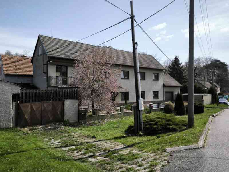 Rodinný dům (159 m2), pozemek (488 m2), Hoštice,Kroměříž - foto 2