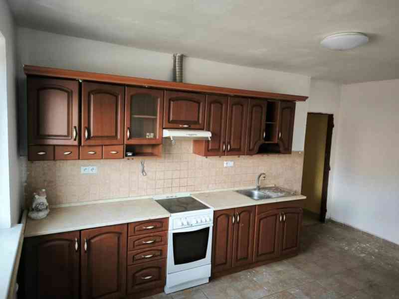 Rodinný dům (159 m2), pozemek (488 m2), Hoštice,Kroměříž - foto 3