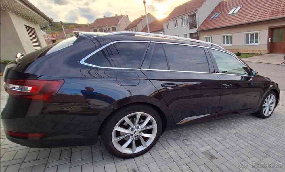 Škoda Superb 2,0   3 style - foto 12