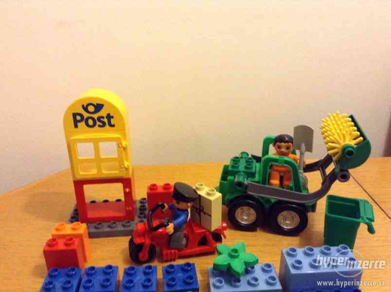LEGO DUPLO pošták na motorce a uklidový vůz - foto 4