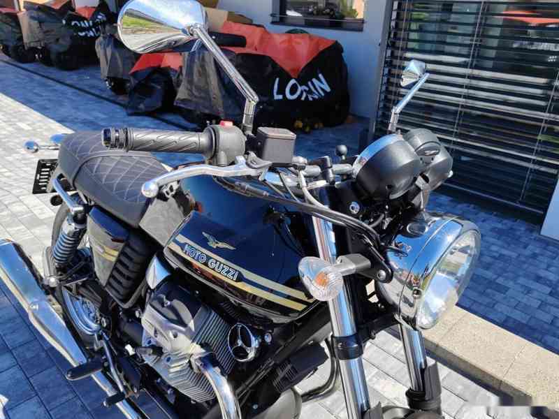 Moto Guzzi V7-AKČNÍ CENA - foto 6