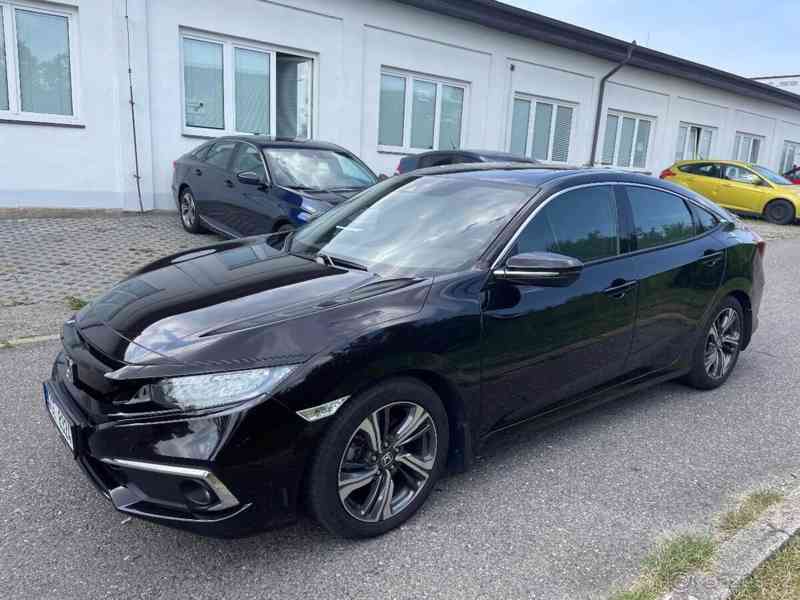Honda Civic 1,5 VTEC turbo sedan - foto 5