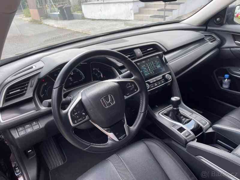 Honda Civic 1,5 VTEC turbo sedan - foto 4