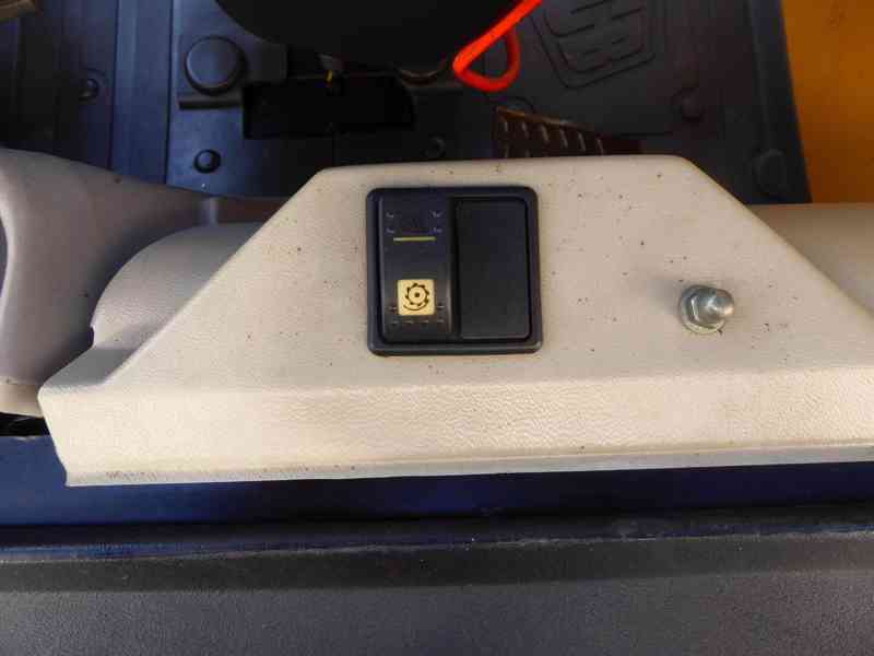 RYPADLONAKLADAC JCB 1CX HF - foto 11