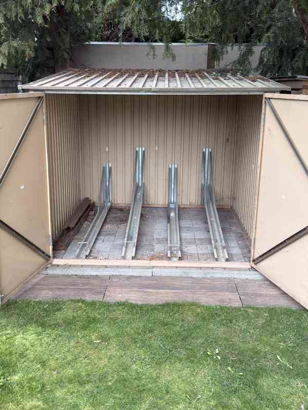 garáž na kola - foto 3