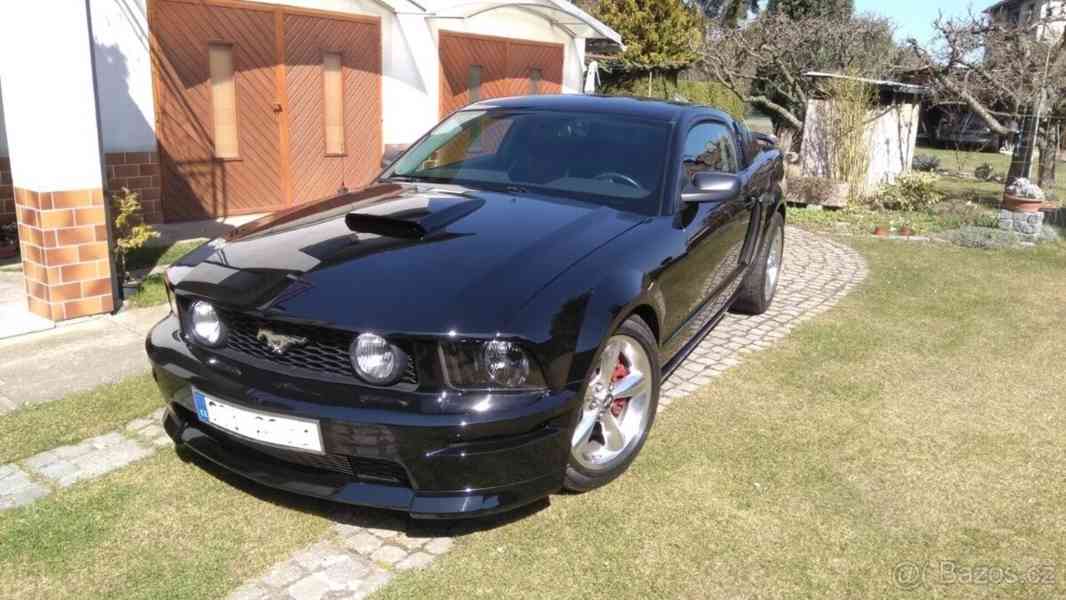 Ford Mustang California 2007 V8 4,6l manuál - foto 3