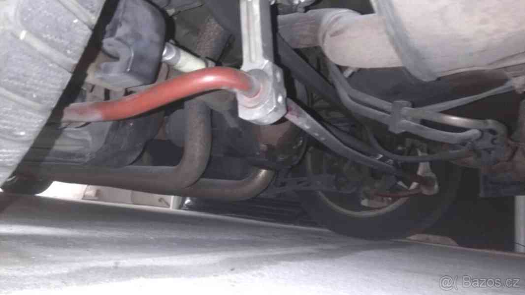 Ford Mustang California 2007 V8 4,6l manuál - foto 10