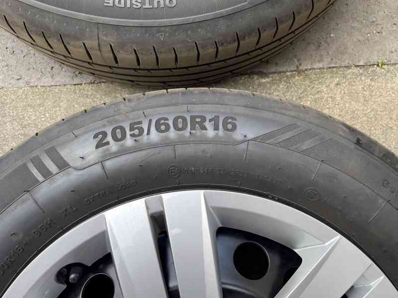 Originál letní VW sada kol 205/60 R16, nové - nájezd 300 km - foto 4