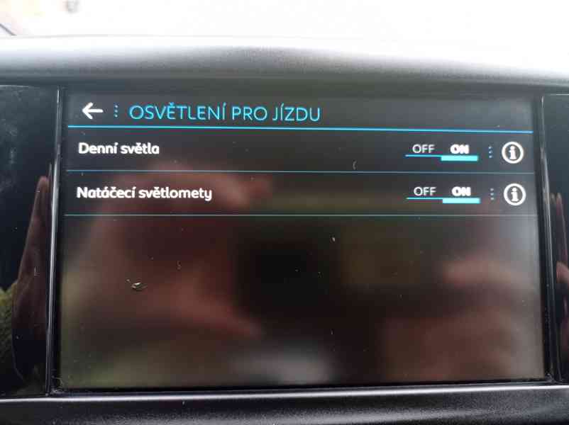Peugeot 2008 1.5 75kW/Navi/1Maj/TOP - foto 33