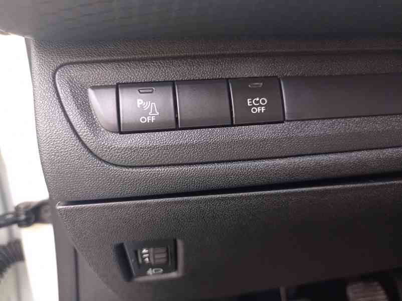 Peugeot 2008 1.5 75kW/Navi/1Maj/TOP - foto 22