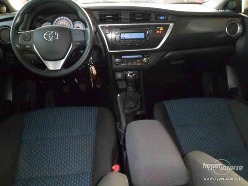 Toyota Auris 1.33 Dual-VVT-i TS Cool 73kW - foto 5