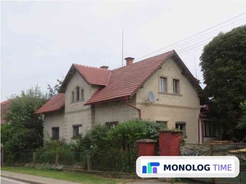 RD Slatiny, zast.pl. včetně nádvoří 1 949 m2, poz. o vým. 1  - foto 2