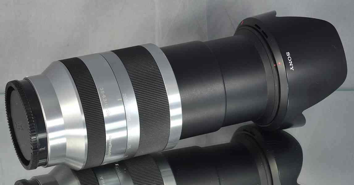 Sony E 18-200mm 3.5-6.3 OSS *SEL18200*APS-C*Emount - foto 8