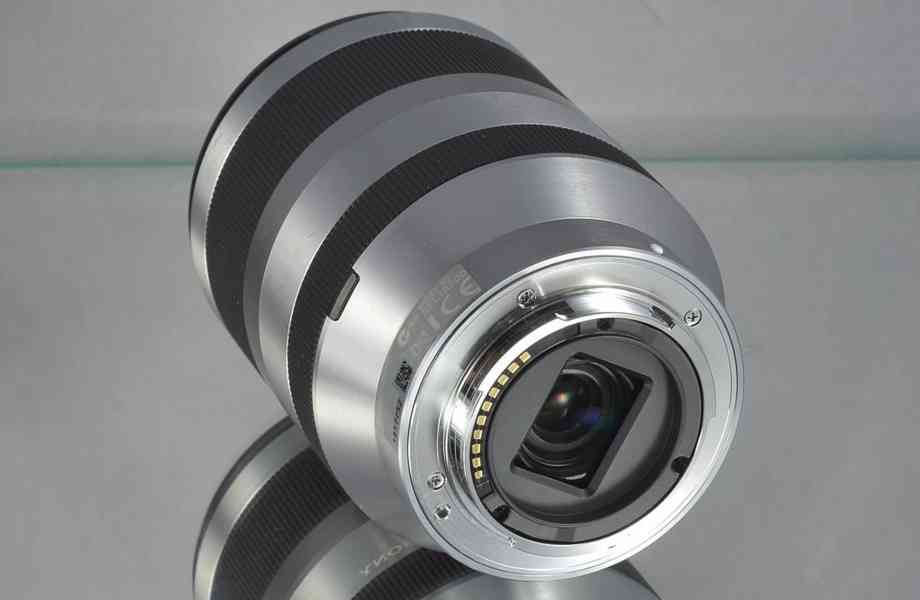 Sony E 18-200mm 3.5-6.3 OSS *SEL18200*APS-C*Emount - foto 5