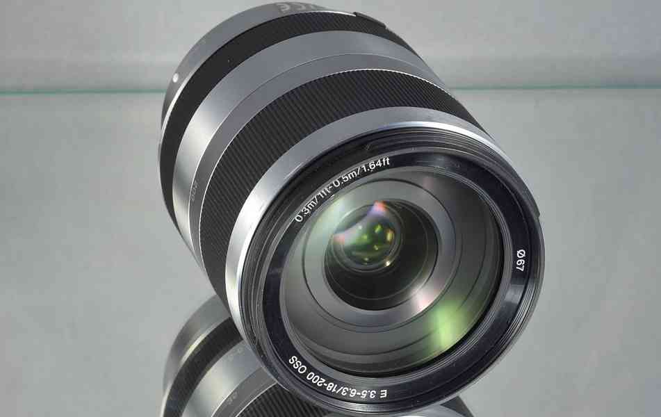 Sony E 18-200mm 3.5-6.3 OSS *SEL18200*APS-C*Emount - foto 4