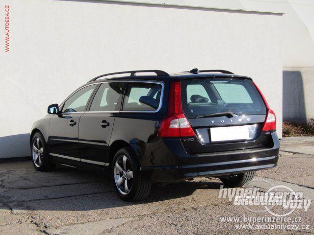 Volvo V70 2.4, nafta, r.v. 2010 - foto 6