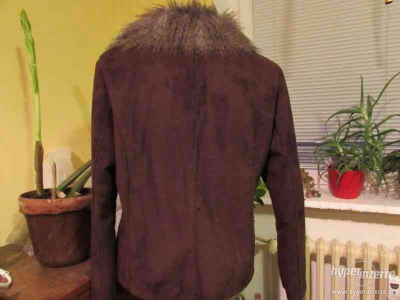zimní velurový krátký kabátek - foto 2